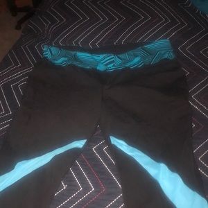 26/28 Livi Active work out pants